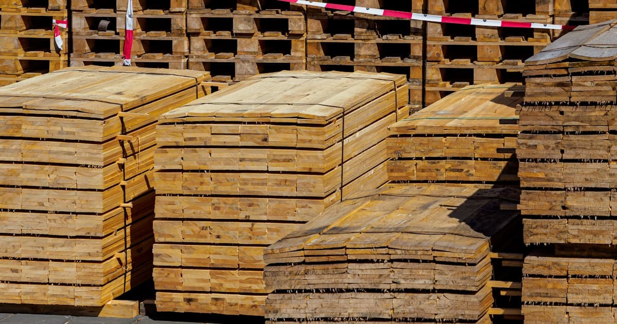 Pallets die buiten staan en nergens heen gaan. AI-projecten mislukken zelden luidruchtig, ze komen alleen stil te staan.